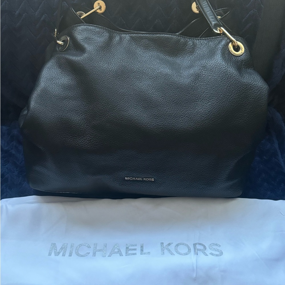 Michael Kors Raven XL Shoulder Tote - Black
